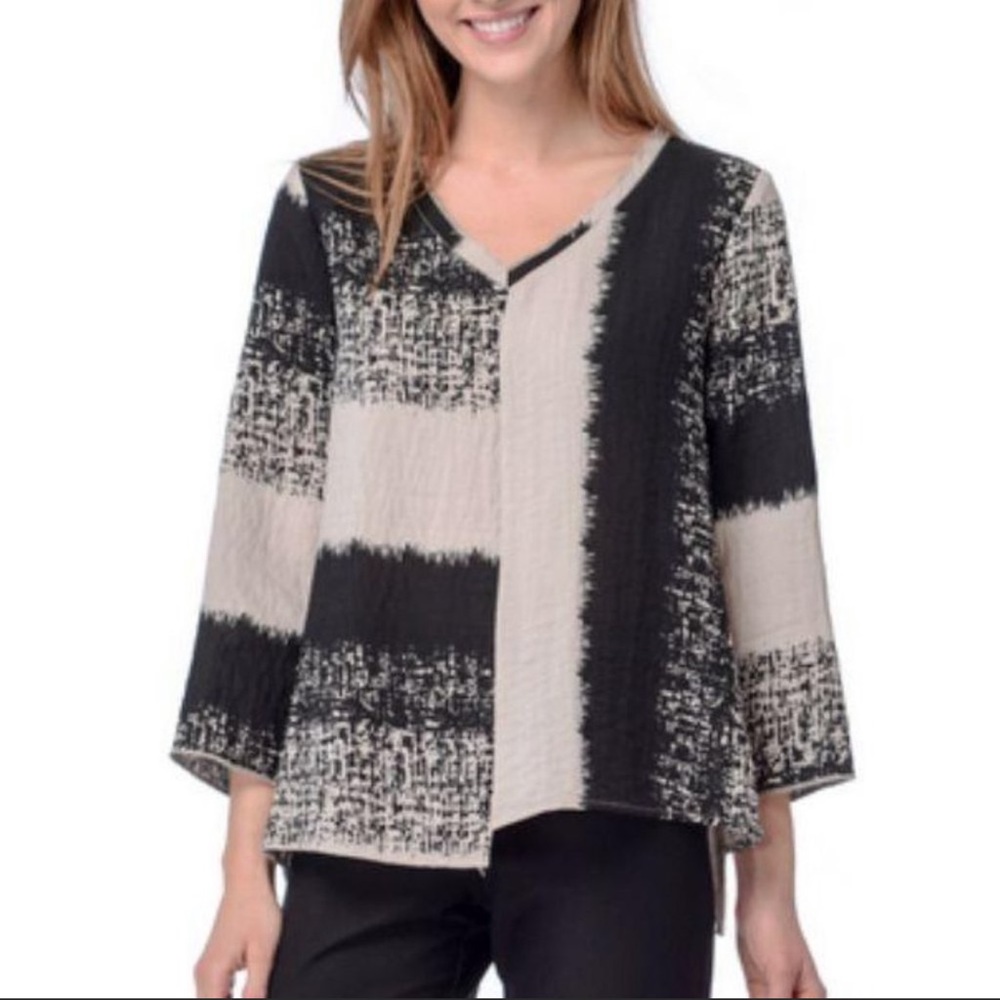 Habitat Rayon Blend VNeck Putty Black Blouse 31522